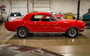 Ford-Mustang-1965-Red-Black-16