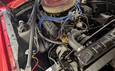 Ford-Mustang-1965-Red-Black-2