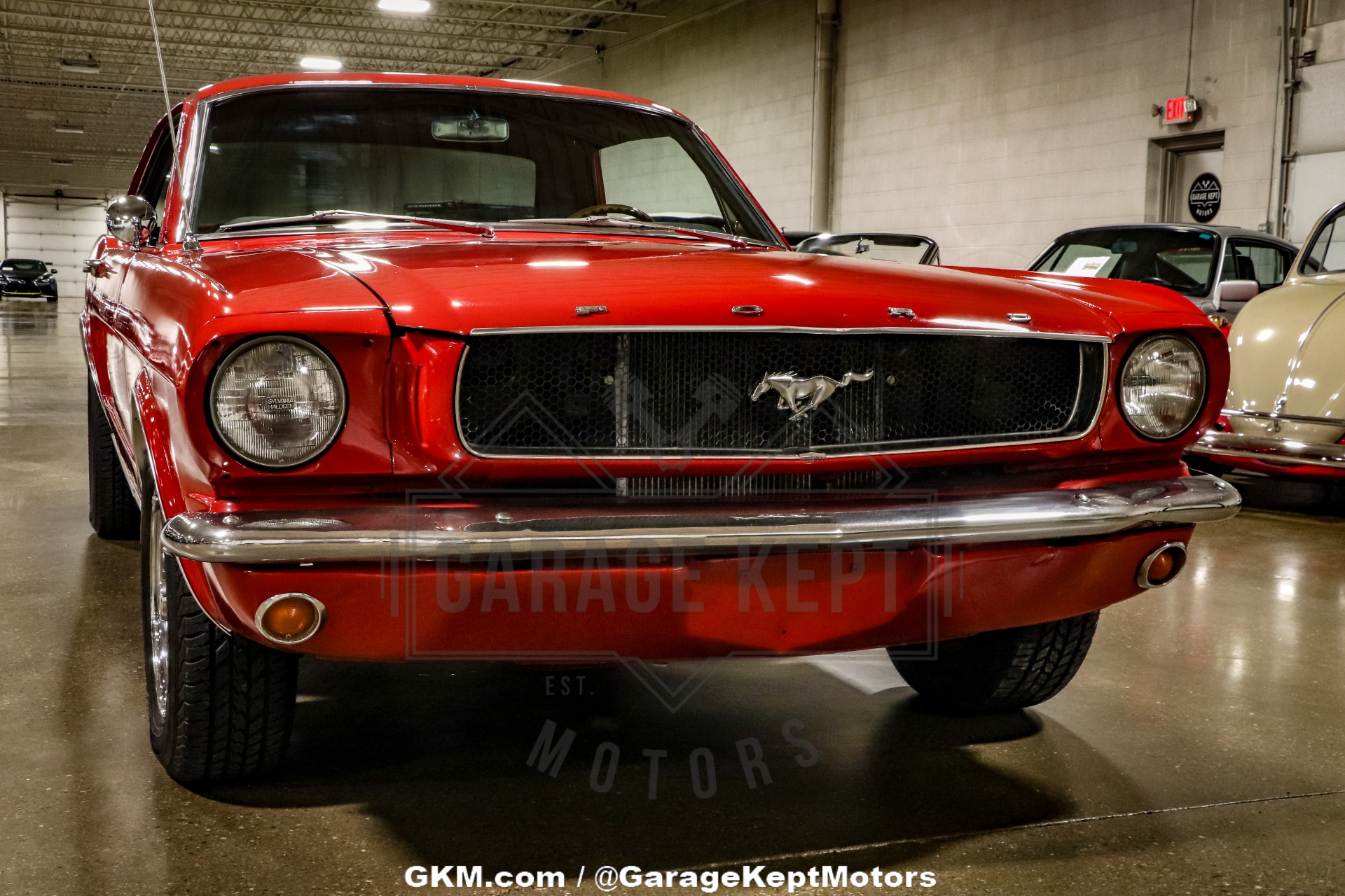 Ford-Mustang-1965-Red-Black-23