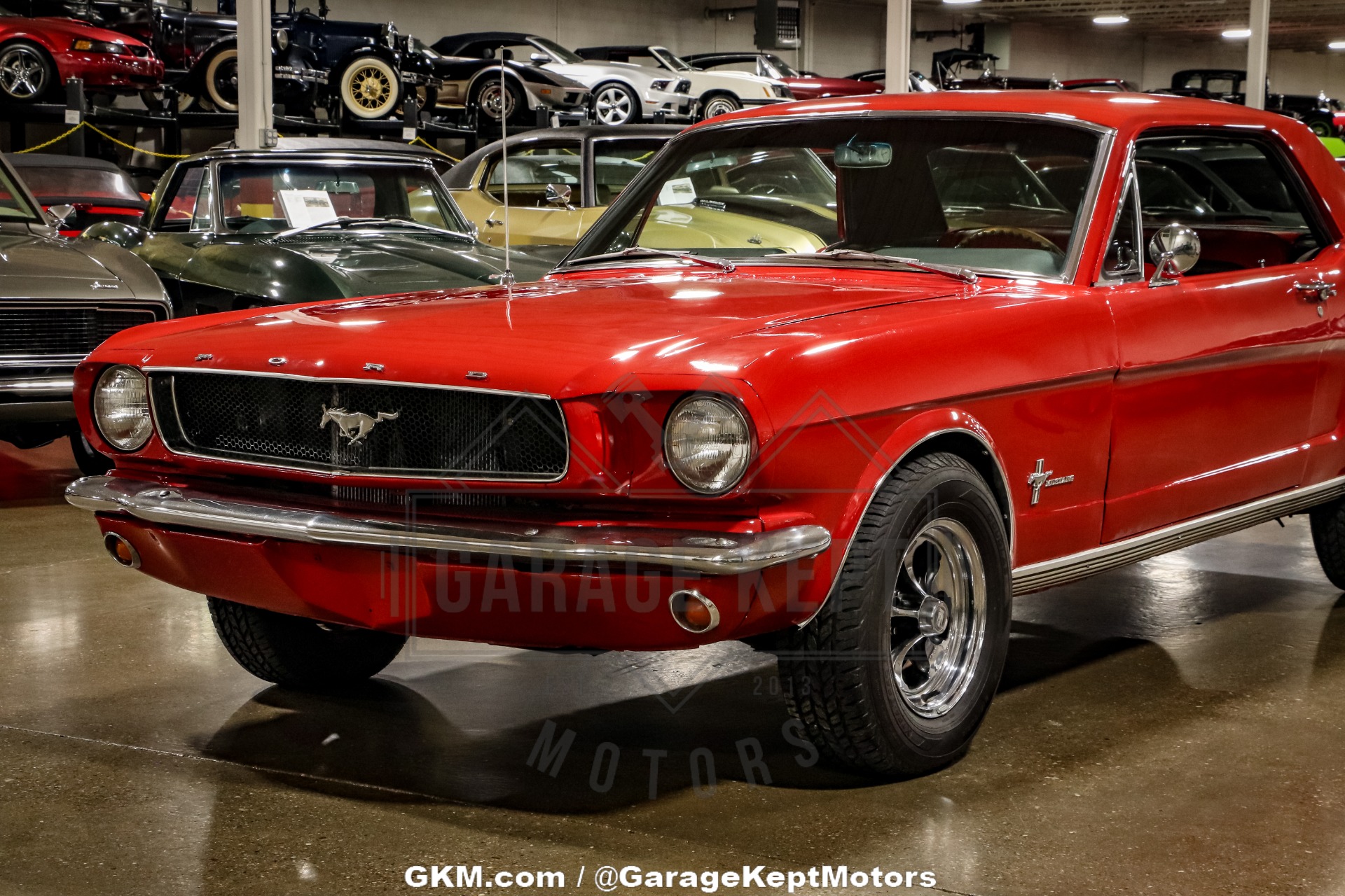 Ford-Mustang-1965-Red-Black-26