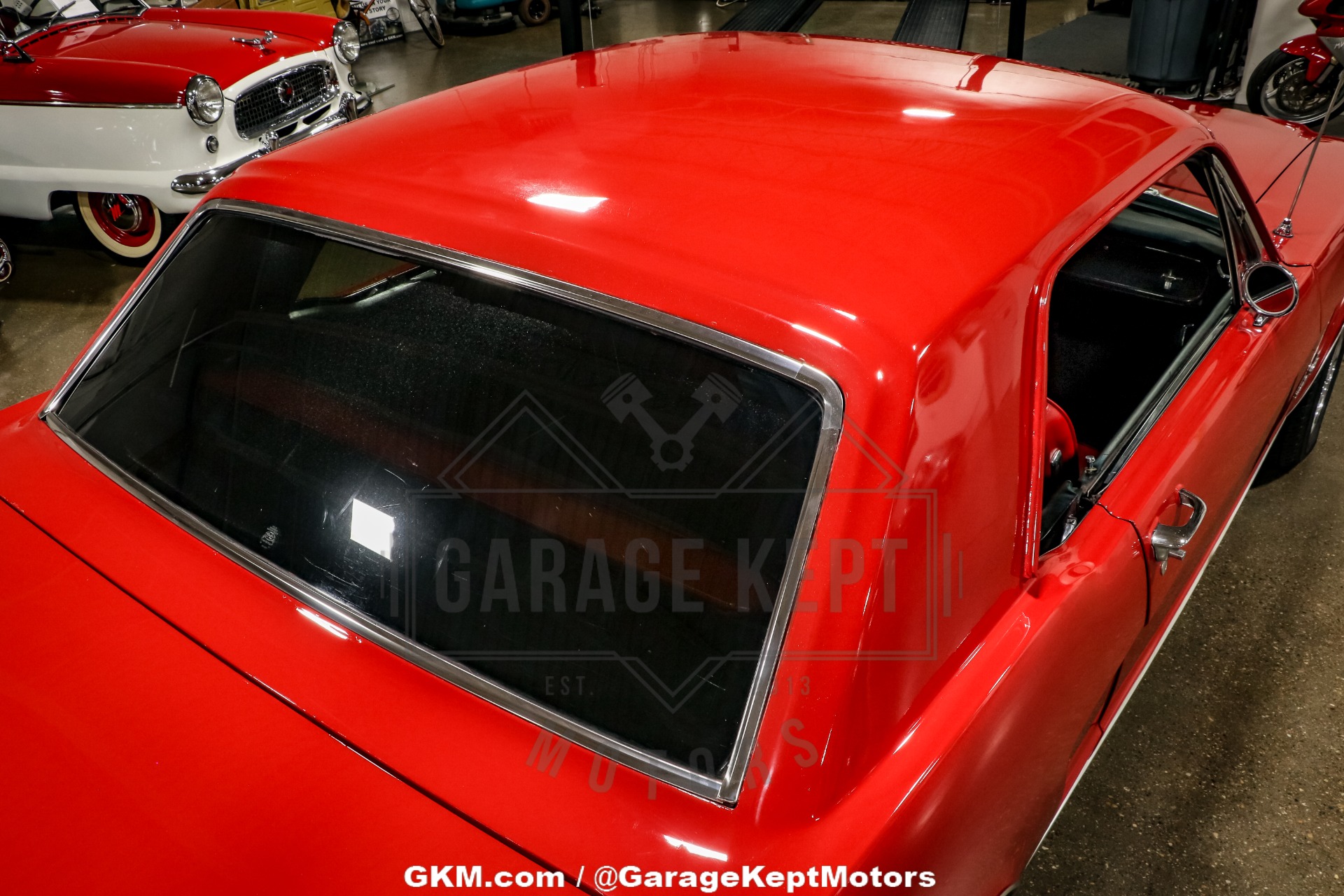 Ford-Mustang-1965-Red-Black-27