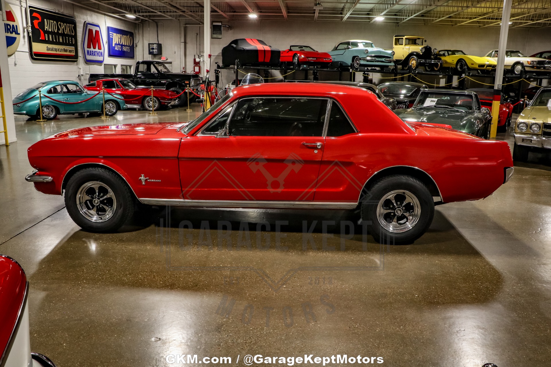Ford-Mustang-1965-Red-Black-3