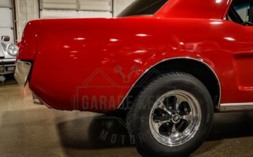 Ford-Mustang-1965-Red-Black-30