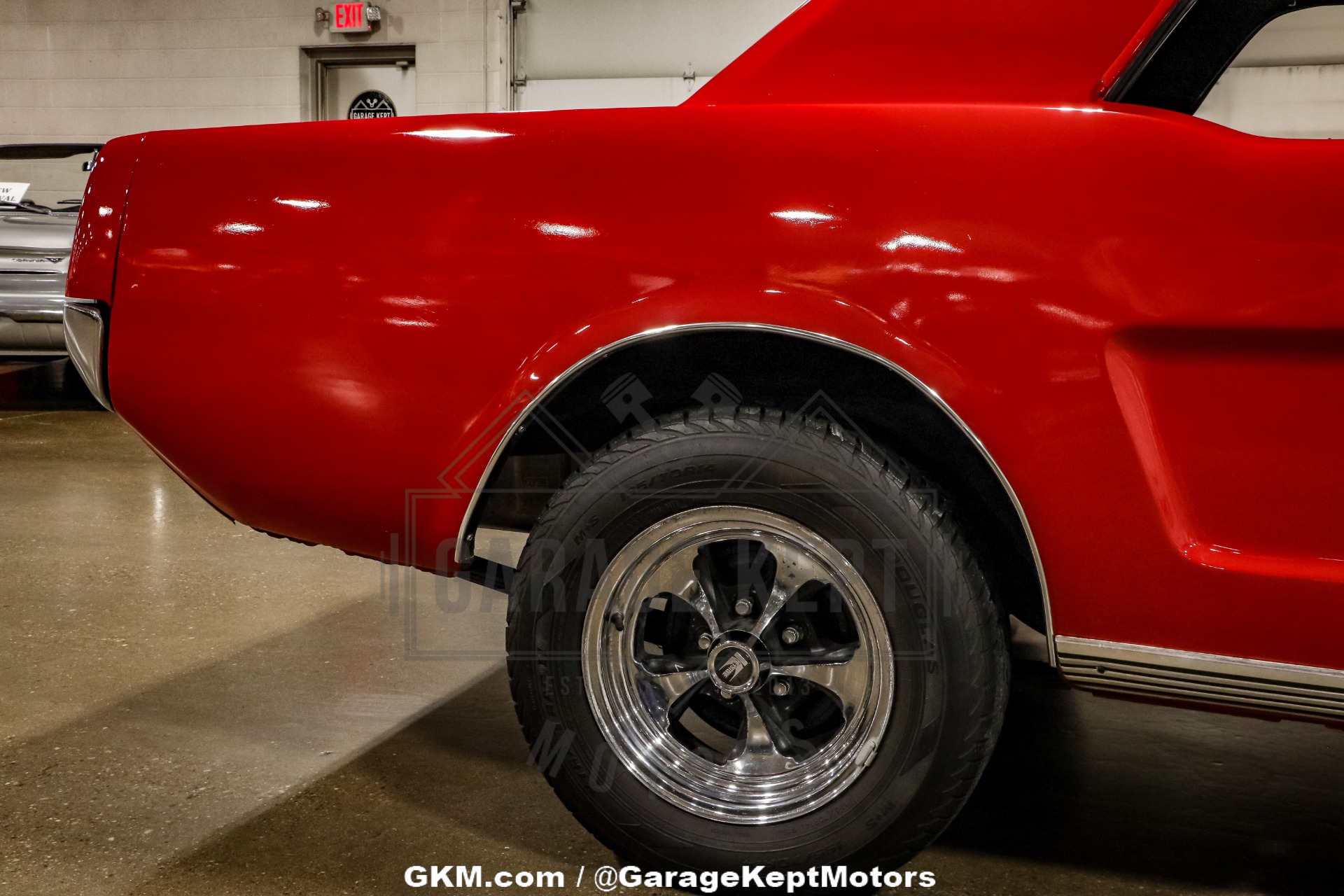 Ford-Mustang-1965-Red-Black-31