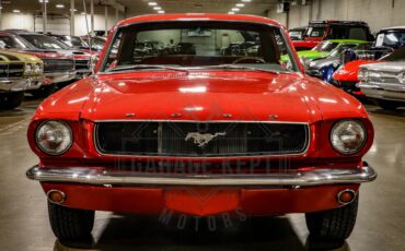 Ford-Mustang-1965-Red-Black-5