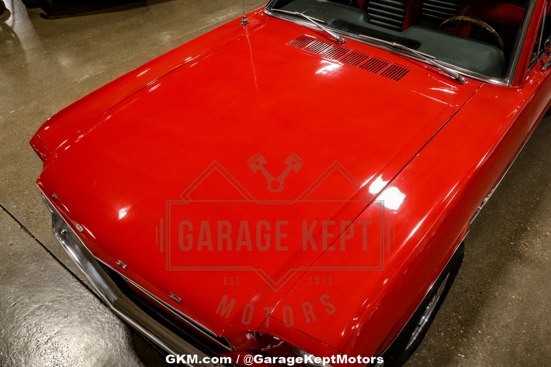 Ford-Mustang-1965-Red-Black-6