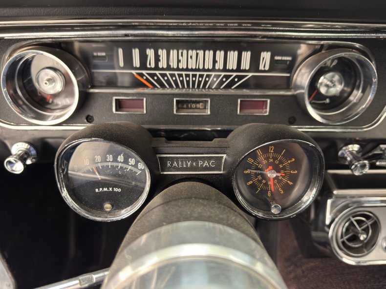 Ford-Mustang-1965-Silver-Blue-Black-1