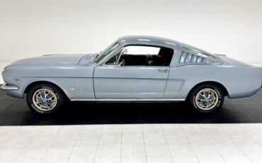 Ford-Mustang-1965-Silver-Blue-Black-11