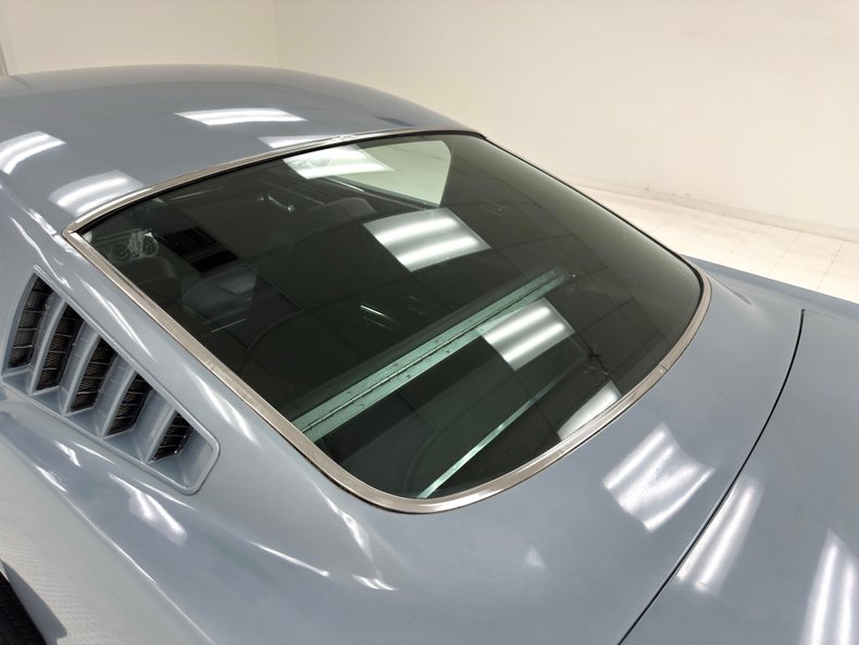 Ford-Mustang-1965-Silver-Blue-Black-27