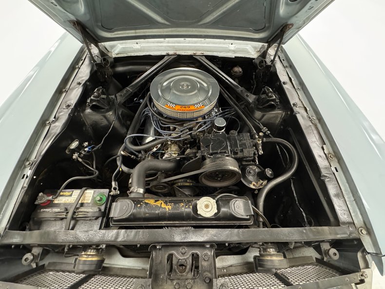 Ford-Mustang-1965-Silver-Blue-Black-30