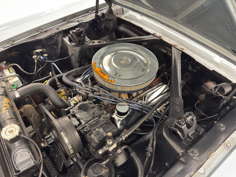 Ford-Mustang-1965-Silver-Blue-Black-31