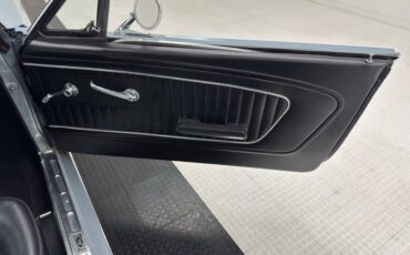 Ford-Mustang-1965-Silver-Blue-Black-37