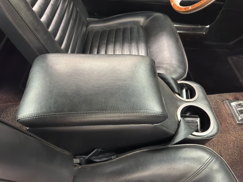 Ford-Mustang-1965-Silver-Blue-Black-4