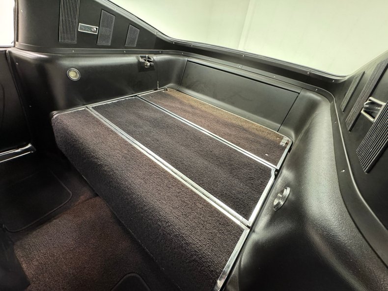 Ford-Mustang-1965-Silver-Blue-Black-41