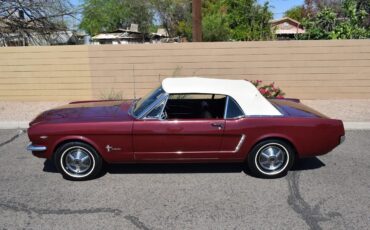 Ford-Mustang-1965-Vintage-Burgundy-Black-4