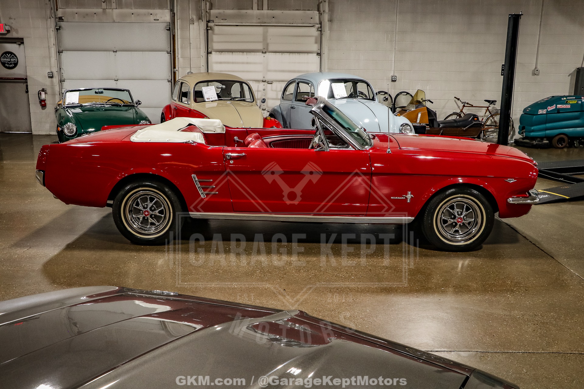 Ford-Mustang-1966-Red-Red-22