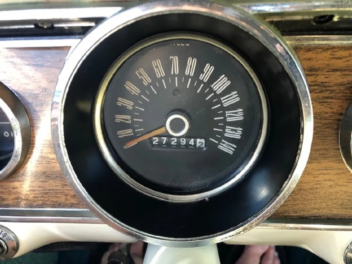 Ford-Mustang-1966-Tahoe-Turquoise-White-4