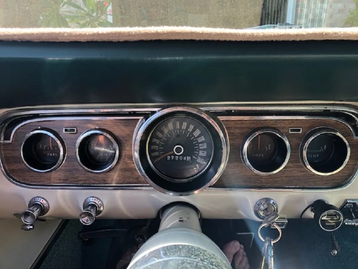 Ford-Mustang-1966-Tahoe-Turquoise-White-8