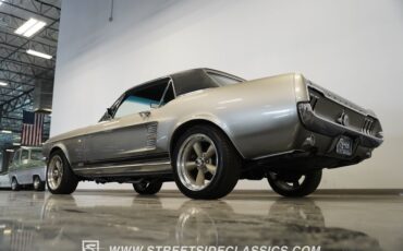 Ford-Mustang-1967-Graphite-Gray-Black-12