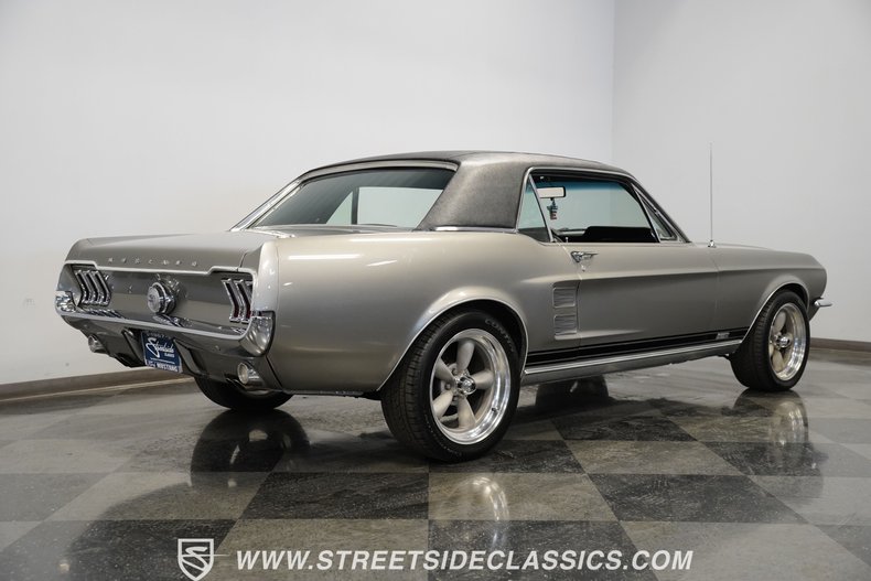 Ford-Mustang-1967-Graphite-Gray-Black-16