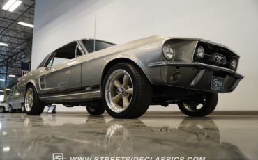 Ford-Mustang-1967-Graphite-Gray-Black-21