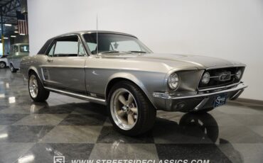 Ford-Mustang-1967-Graphite-Gray-Black-22