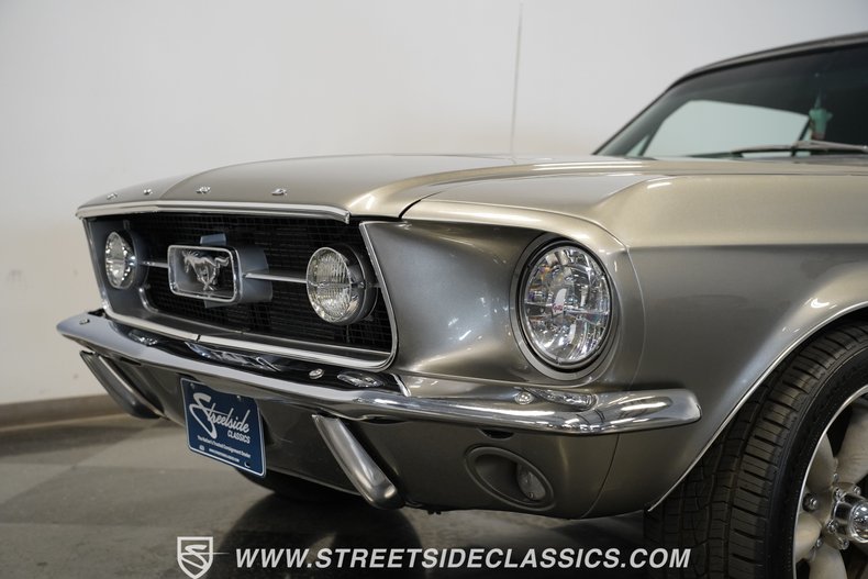 Ford-Mustang-1967-Graphite-Gray-Black-26