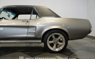 Ford-Mustang-1967-Graphite-Gray-Black-28