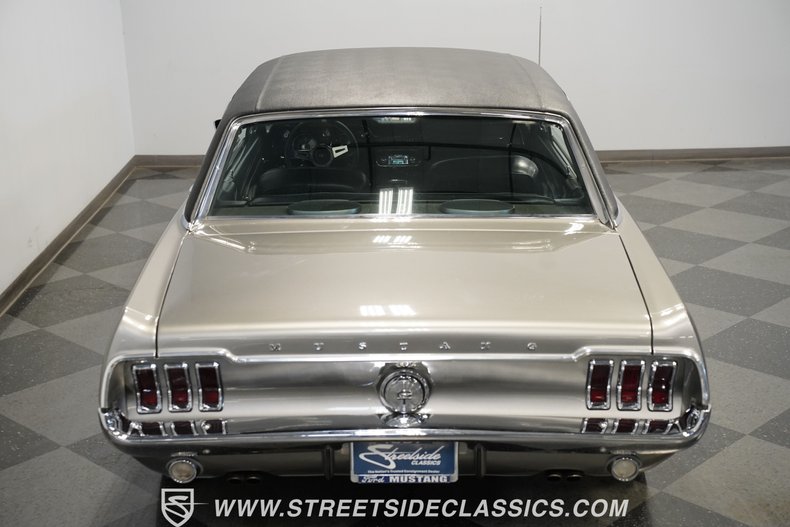 Ford-Mustang-1967-Graphite-Gray-Black-30