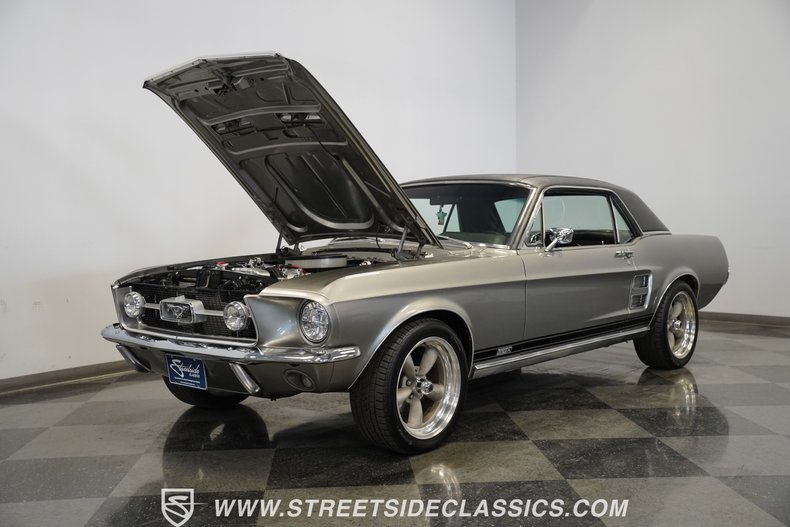 Ford-Mustang-1967-Graphite-Gray-Black-32