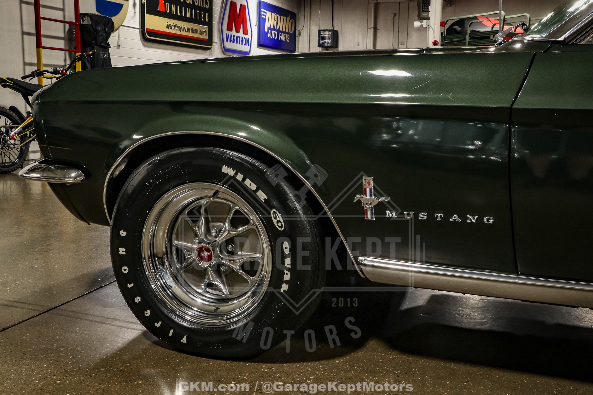 Ford-Mustang-1967-Green-Green-21