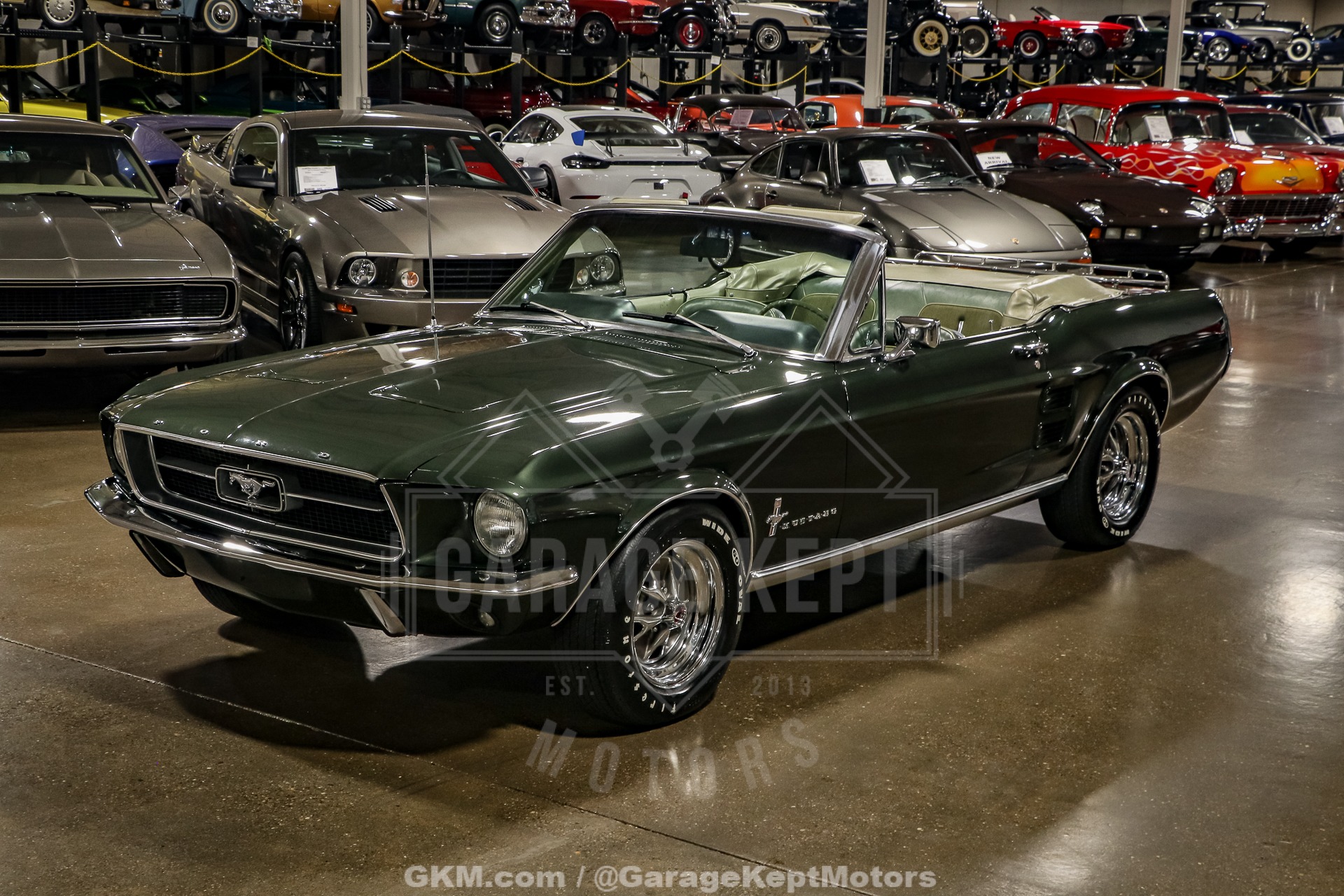 Ford-Mustang-1967-Green-Green-22