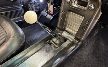 Ford-Mustang-1968-Rangoon-Red-Black-12