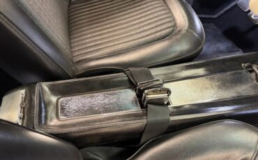 Ford-Mustang-1968-Rangoon-Red-Black-13