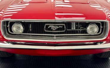 Ford-Mustang-1968-Rangoon-Red-Black-14