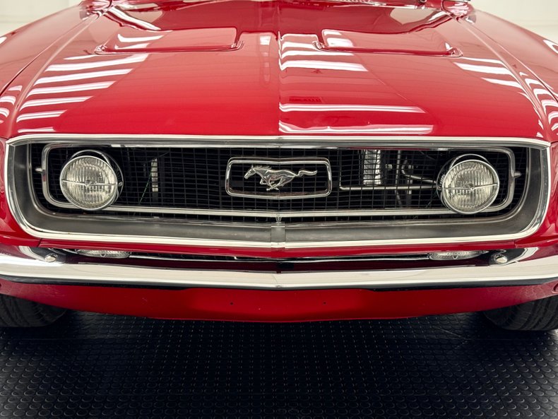 Ford-Mustang-1968-Rangoon-Red-Black-14