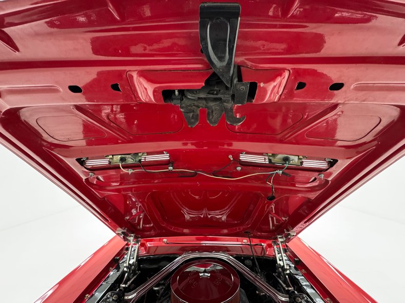 Ford-Mustang-1968-Rangoon-Red-Black-24