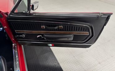 Ford-Mustang-1968-Rangoon-Red-Black-33