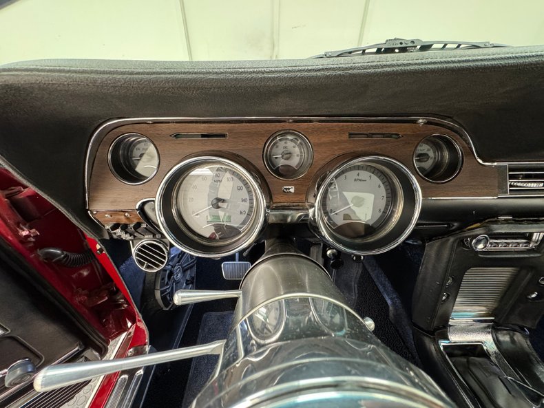 Ford-Mustang-1968-Rangoon-Red-Black-39