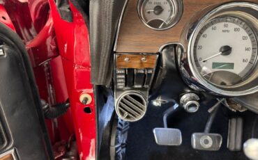 Ford-Mustang-1968-Rangoon-Red-Black-40