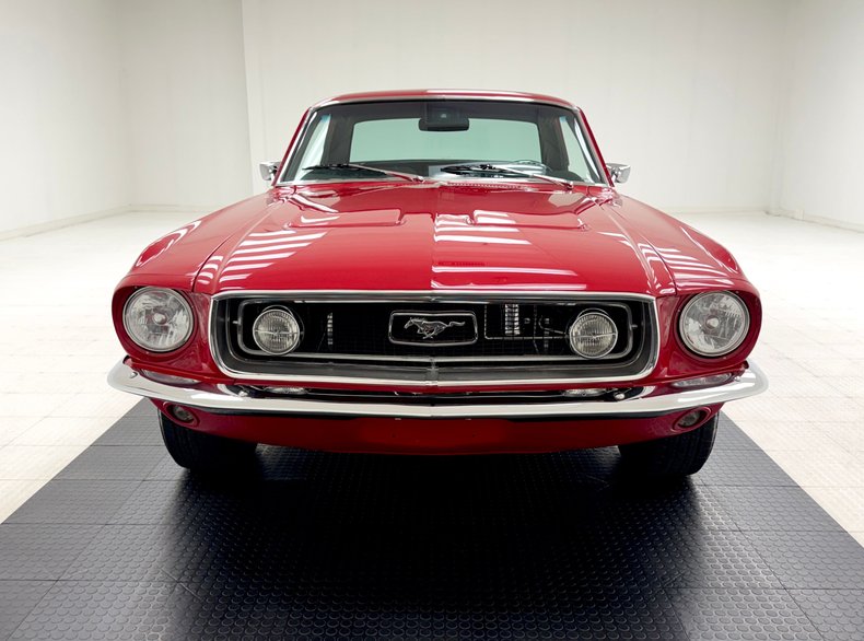 Ford-Mustang-1968-Rangoon-Red-Black-6
