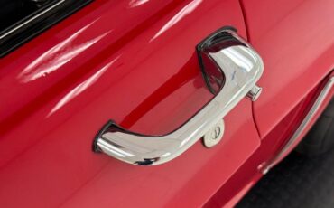 Ford-Mustang-1968-Rangoon-Red-Black-7