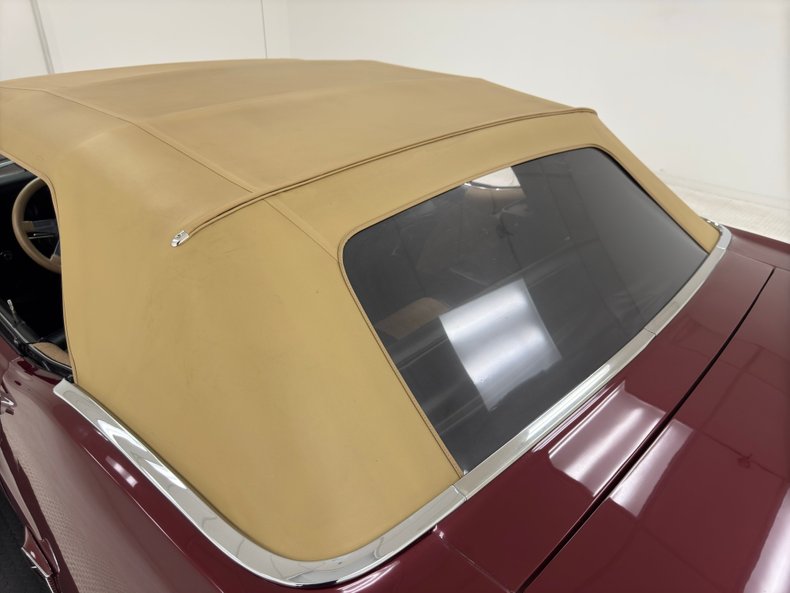 Ford-Mustang-1969-Maroon-Black-2