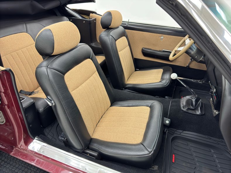 Ford-Mustang-1969-Maroon-Black-27