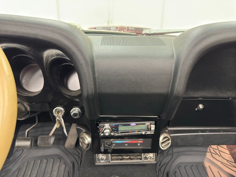 Ford-Mustang-1969-Maroon-Black-32