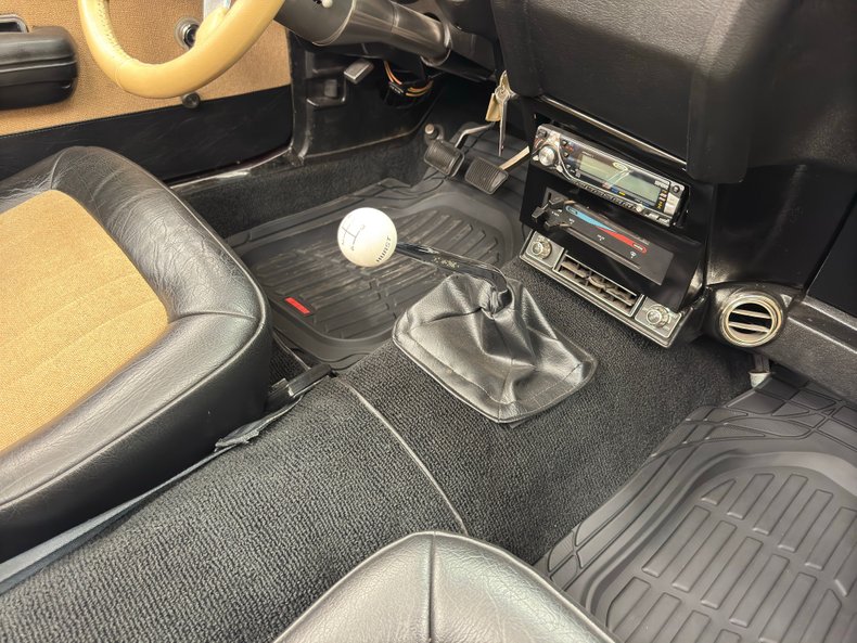 Ford-Mustang-1969-Maroon-Black-33