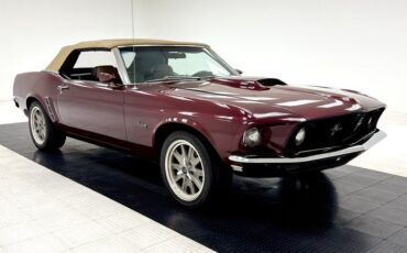 Ford-Mustang-1969-Maroon-Black-41