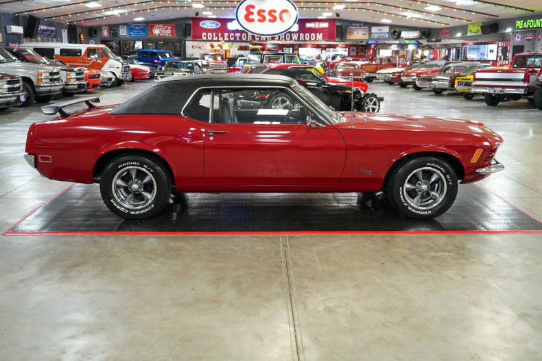 Ford-Mustang-1970-Red-Black-12