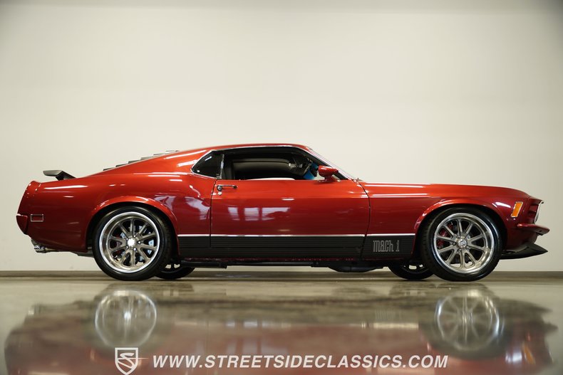 Ford-Mustang-1970-Red-Black-2