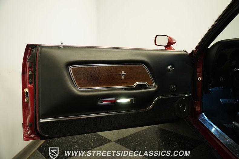 Ford-Mustang-1970-Red-Black-45